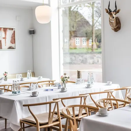 Marsk Hotellet فندق 4*